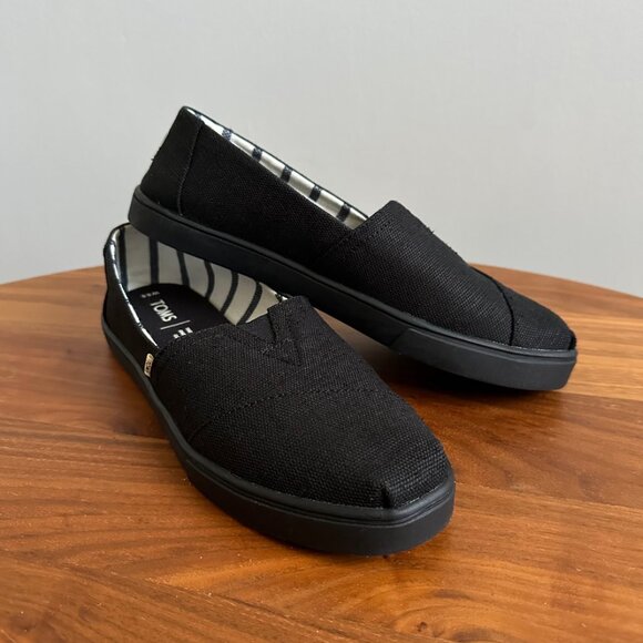 TOMS • Women’s Alpargata Heritage Canvas Shoes • Black on Black • 8.5 - Picture 6 of 15